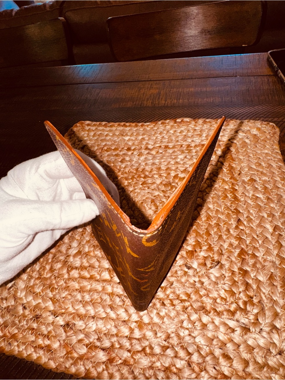LOUIS VUITTON
Monogram Porte Valeurs
Checkbook Wallet 2012 - Picture 5 of 13